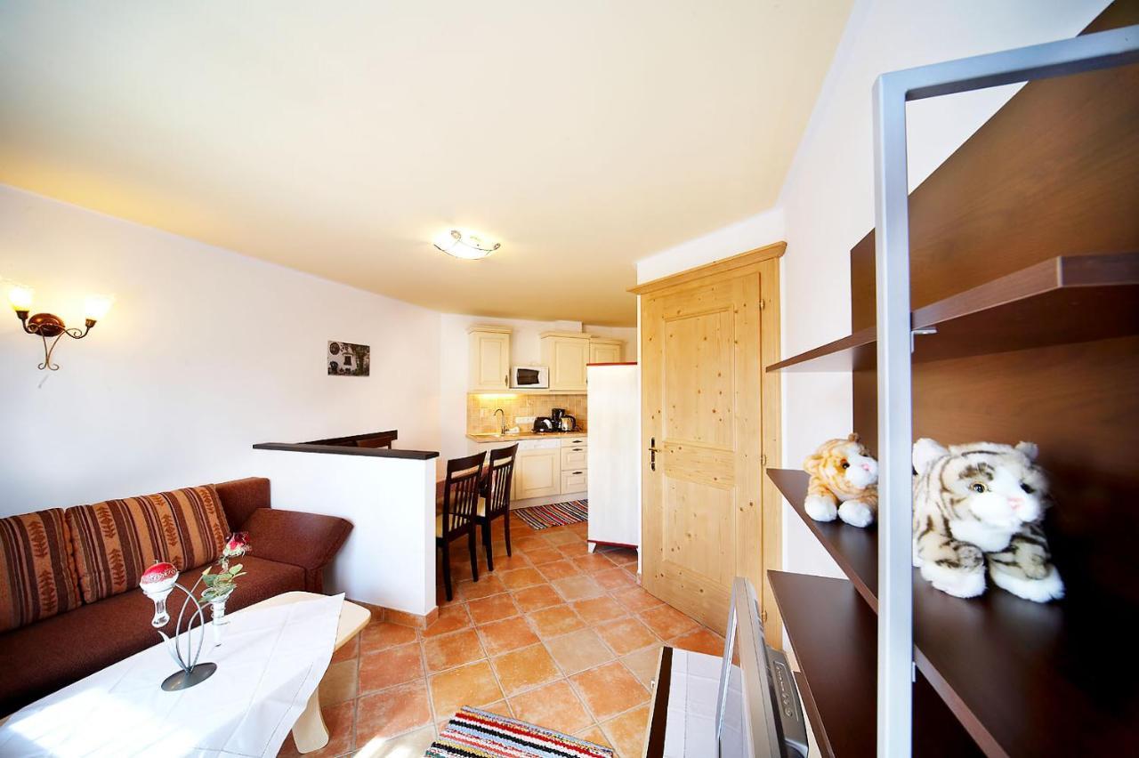 Biohotel Castello Koenigsleiten เคอนิกสไลเทน ภายนอก รูปภาพ