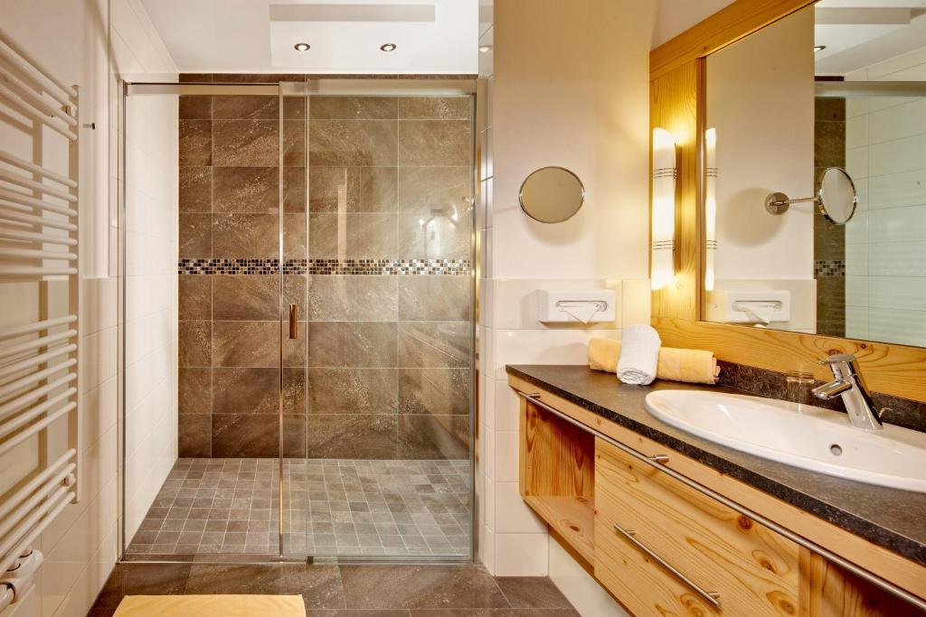 Biohotel Castello Koenigsleiten เคอนิกสไลเทน ห้อง รูปภาพ