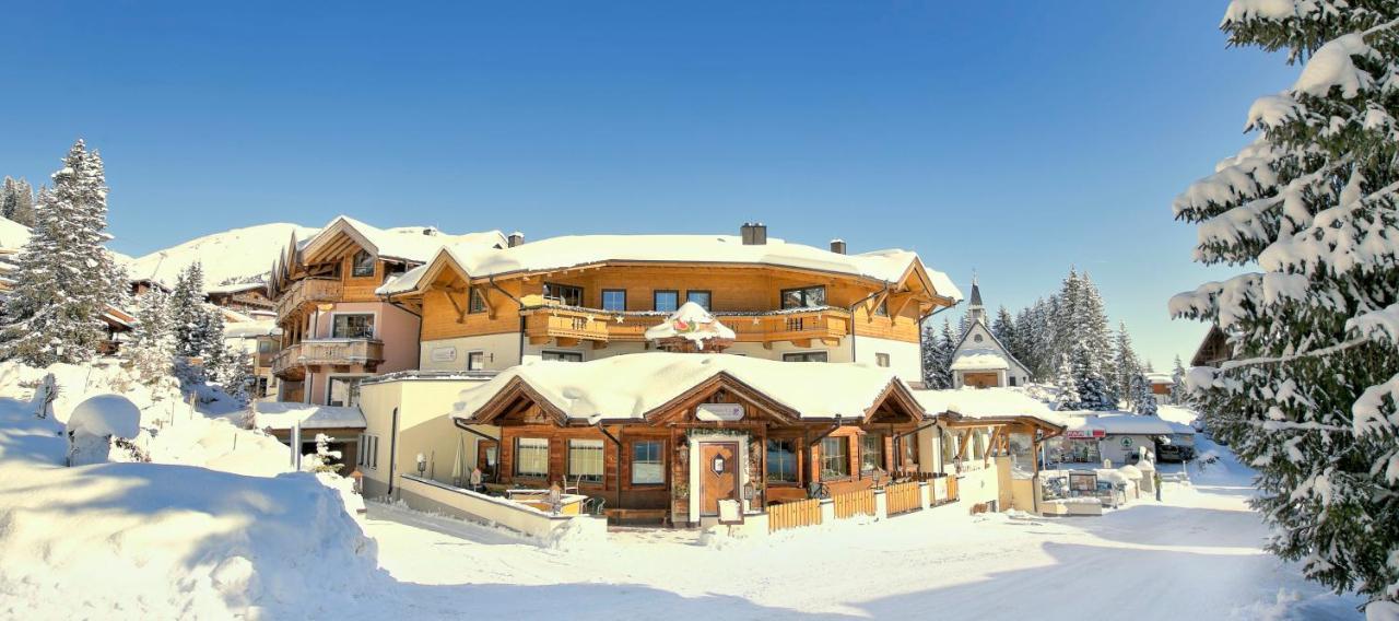Biohotel Castello Koenigsleiten เคอนิกสไลเทน ภายนอก รูปภาพ